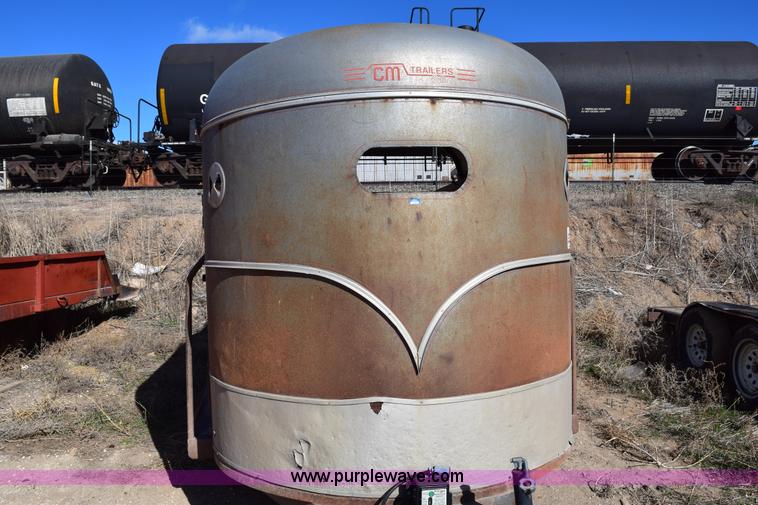 image for item E6184 1993 CM livestock trailer