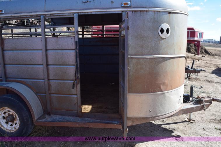 image for item E6184 1993 CM livestock trailer