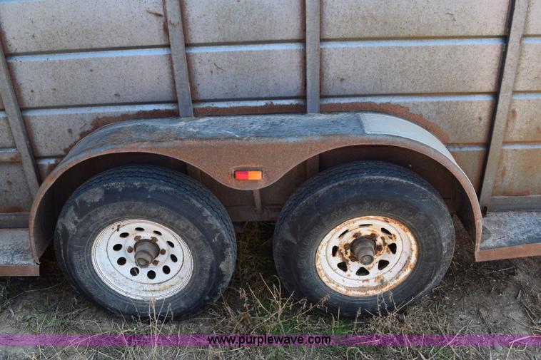 image for item E6184 1993 CM livestock trailer