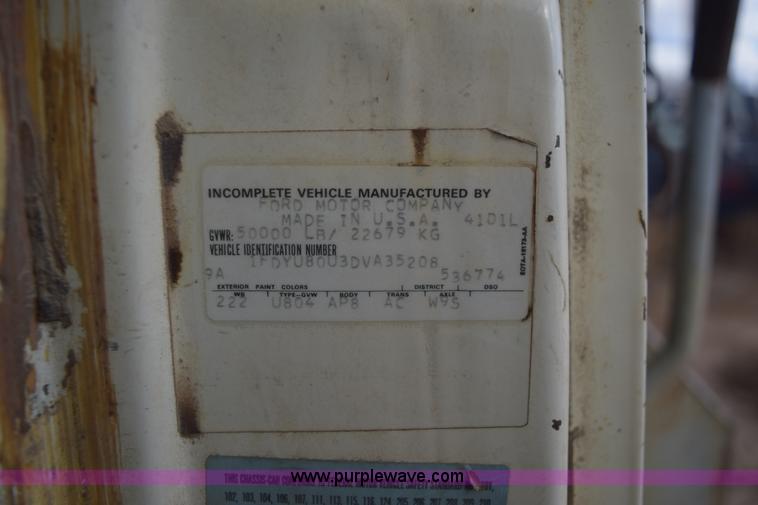 image for item E6185 1983 Ford 880 dump truck