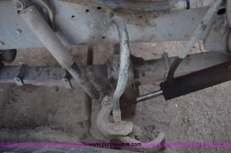 image for item E6185 1983 Ford 880 dump truck