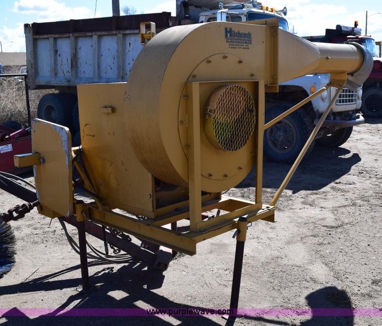 image for item E6188 Hitchcock bunk blower