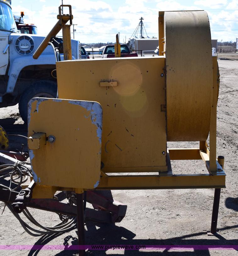 image for item E6188 Hitchcock bunk blower