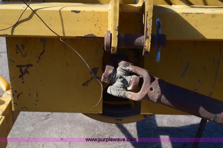 image for item E6188 Hitchcock bunk blower