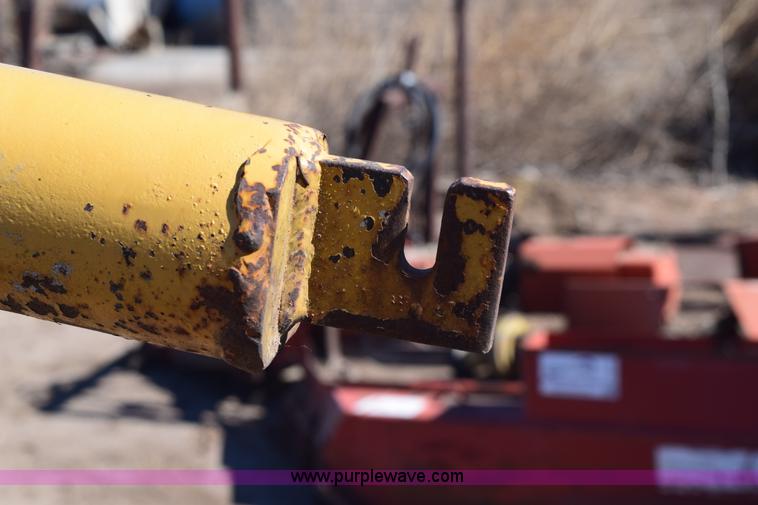 image for item E6188 Hitchcock bunk blower