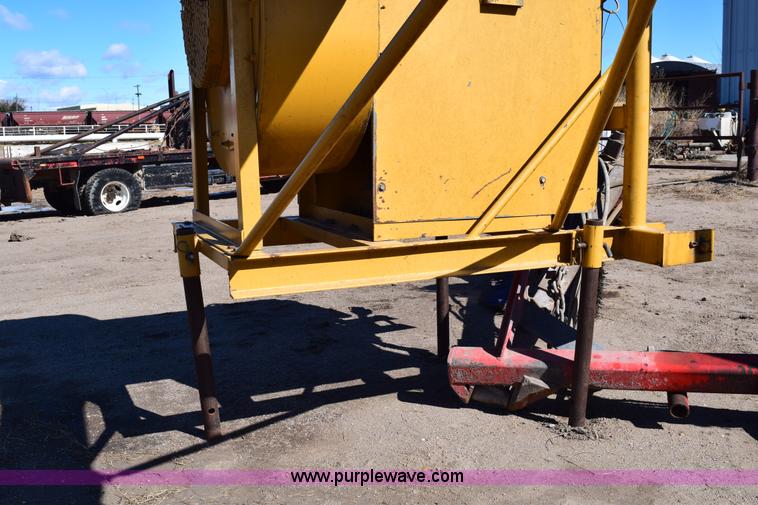 image for item E6188 Hitchcock bunk blower