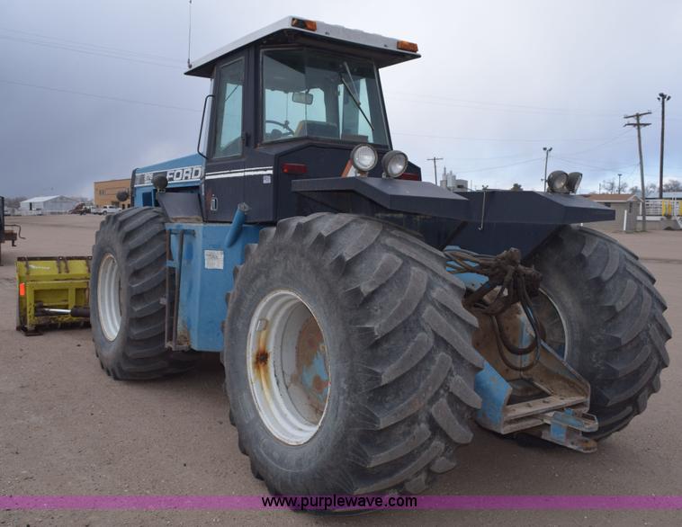 image for item E6189 1991 Ford 876 Versatile Designation 6 4WD tractor