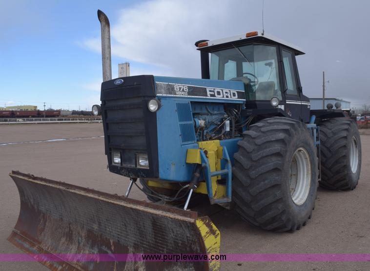 image for item E6189 1991 Ford 876 Versatile Designation 6 4WD tractor