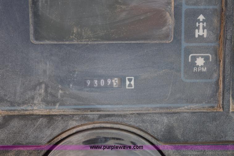 image for item E6189 1991 Ford 876 Versatile Designation 6 4WD tractor