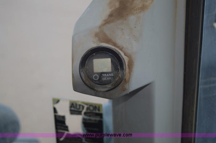 image for item E6189 1991 Ford 876 Versatile Designation 6 4WD tractor