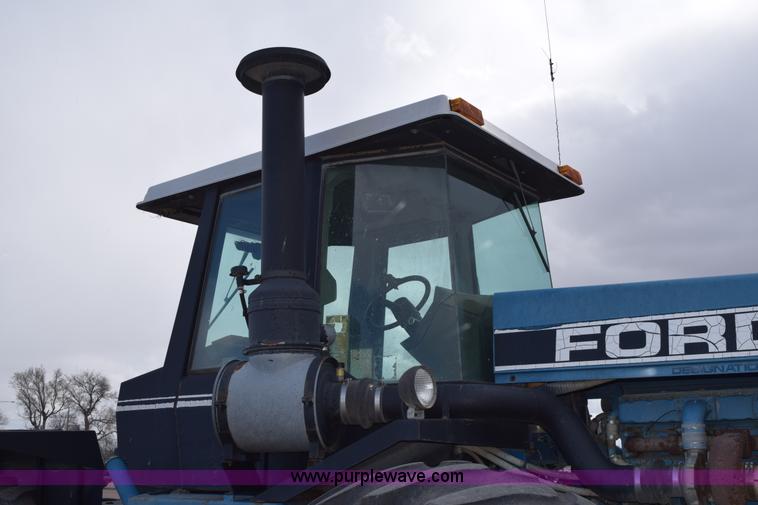 image for item E6189 1991 Ford 876 Versatile Designation 6 4WD tractor