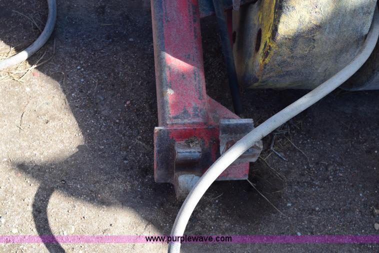 image for item E6190 Bunk sweeper