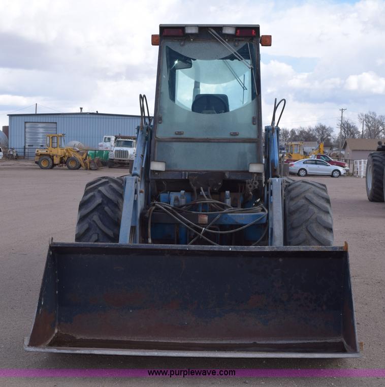 image for item E6193 1992 Versatile 9030 4WD tractor