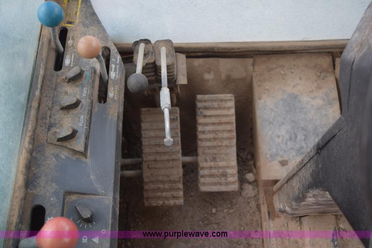 image for item E6193 1992 Versatile 9030 4WD tractor