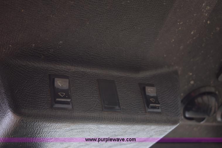 image for item E6193 1992 Versatile 9030 4WD tractor