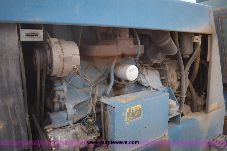 image for item E6193 1992 Versatile 9030 4WD tractor