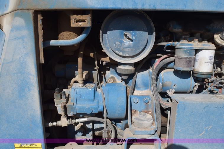 image for item E6193 1992 Versatile 9030 4WD tractor