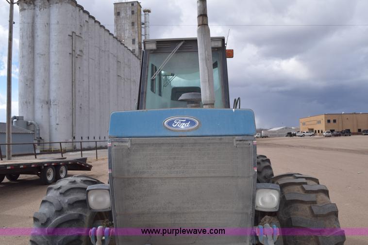 image for item E6193 1992 Versatile 9030 4WD tractor