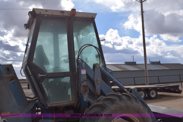 image for item E6193 1992 Versatile 9030 4WD tractor