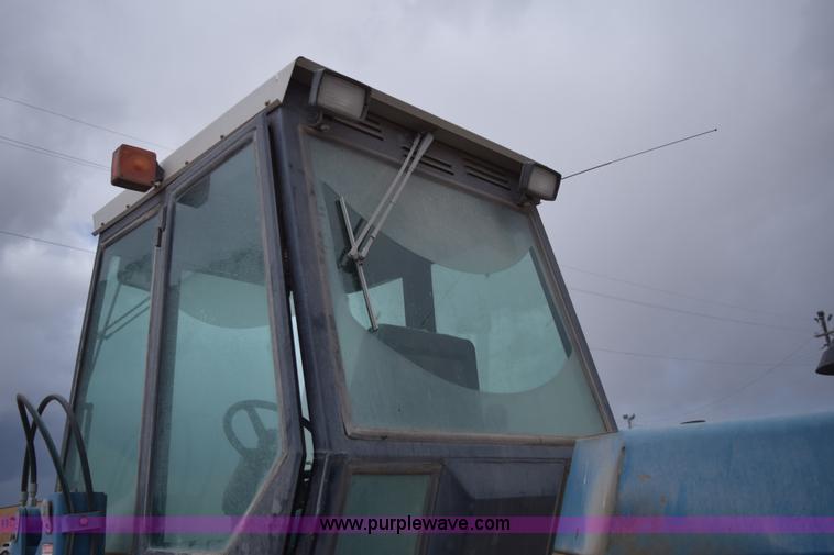 image for item E6193 1992 Versatile 9030 4WD tractor