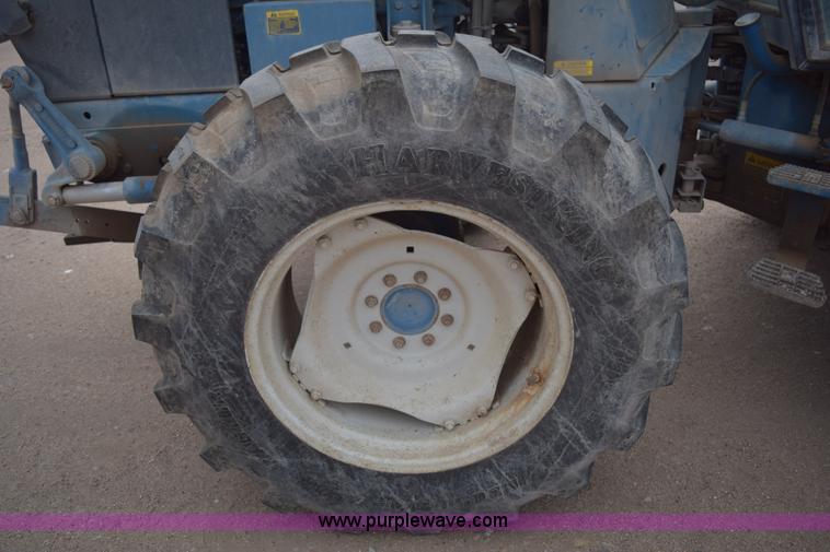 image for item E6193 1992 Versatile 9030 4WD tractor