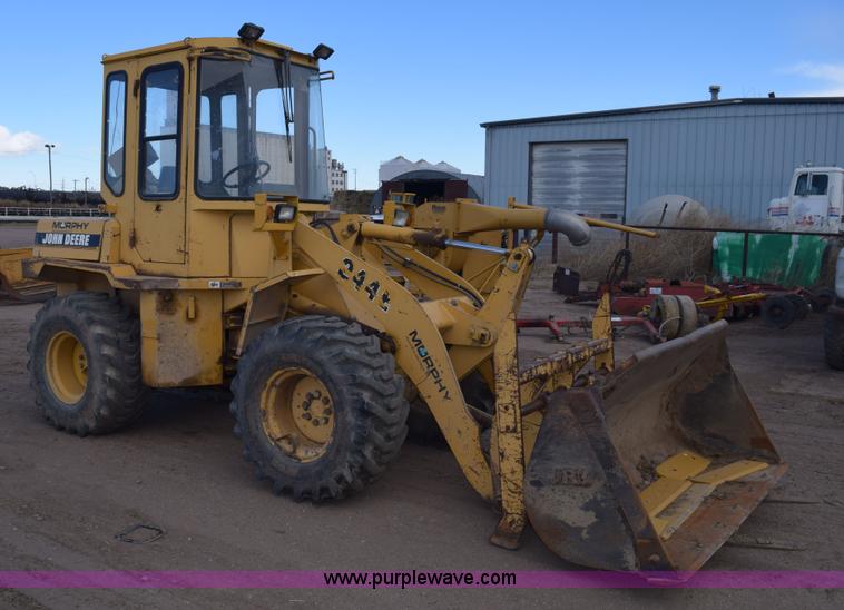 image for item E6194 1995 John Deere 244E wheel loader