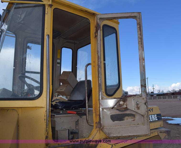 image for item E6194 1995 John Deere 244E wheel loader