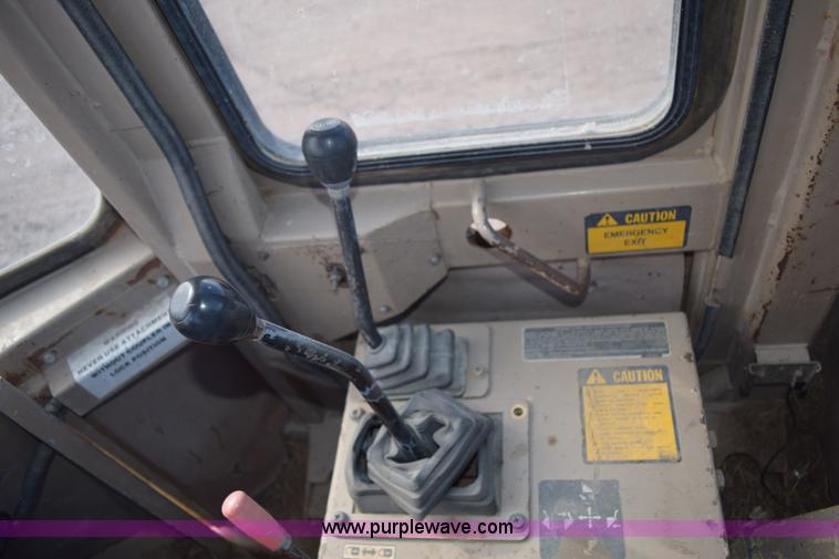 image for item E6194 1995 John Deere 244E wheel loader