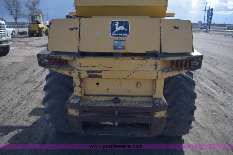 image for item E6194 1995 John Deere 244E wheel loader