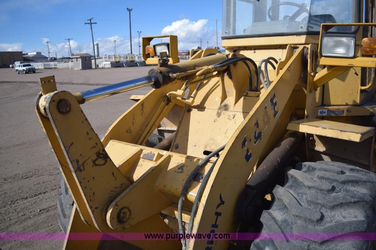 image for item E6194 1995 John Deere 244E wheel loader