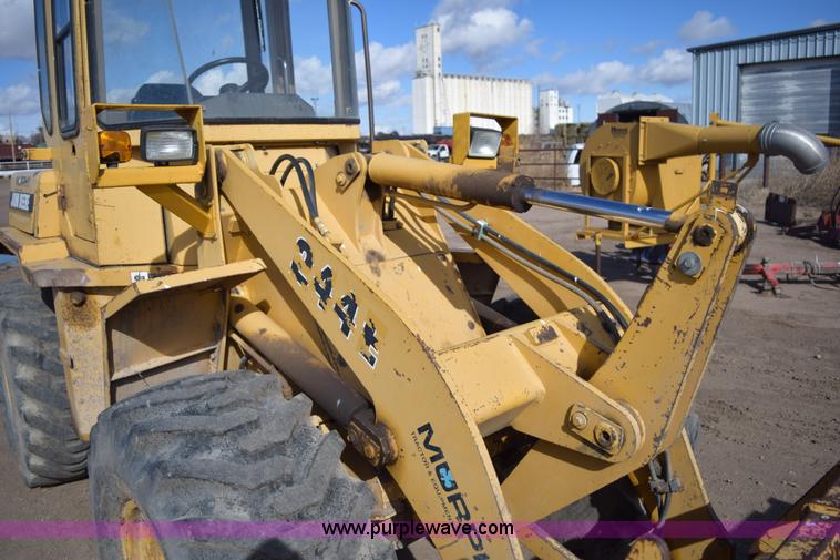 image for item E6194 1995 John Deere 244E wheel loader