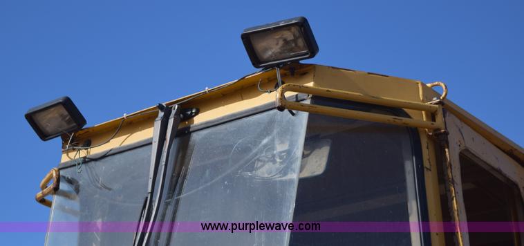 image for item E6194 1995 John Deere 244E wheel loader