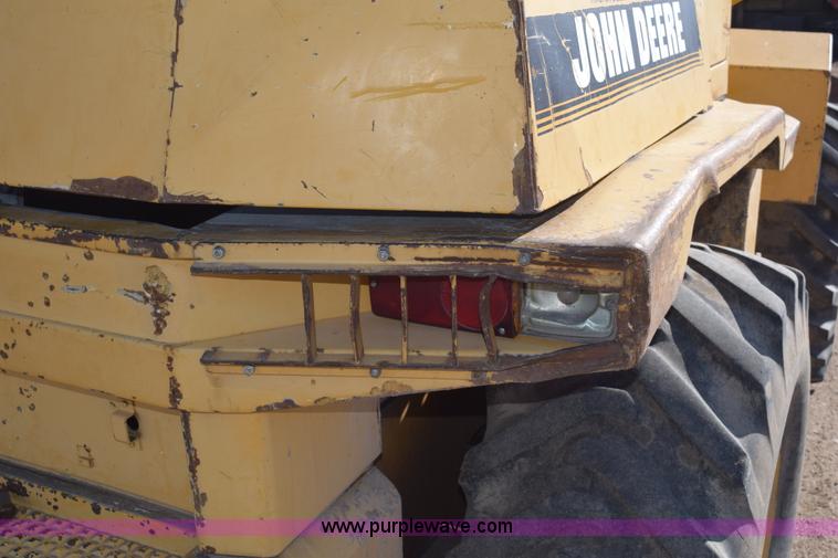 image for item E6194 1995 John Deere 244E wheel loader