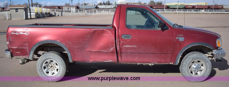 image for item E6197 2002 Ford F150 pickup truck