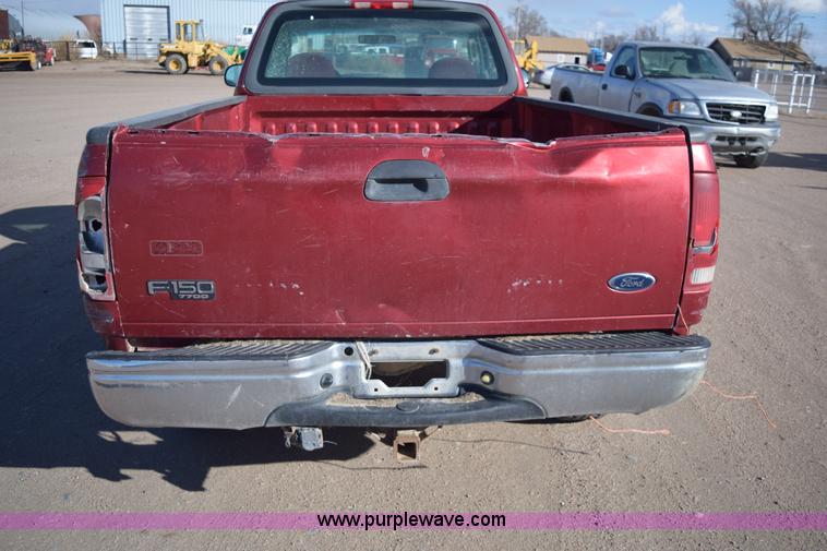 image for item E6197 2002 Ford F150 pickup truck