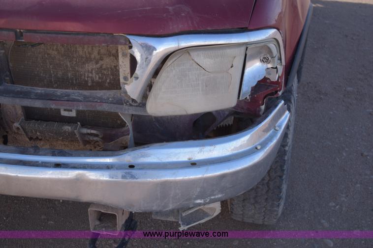 image for item E6197 2002 Ford F150 pickup truck