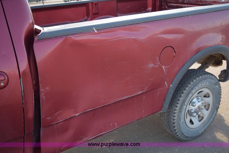image for item E6197 2002 Ford F150 pickup truck
