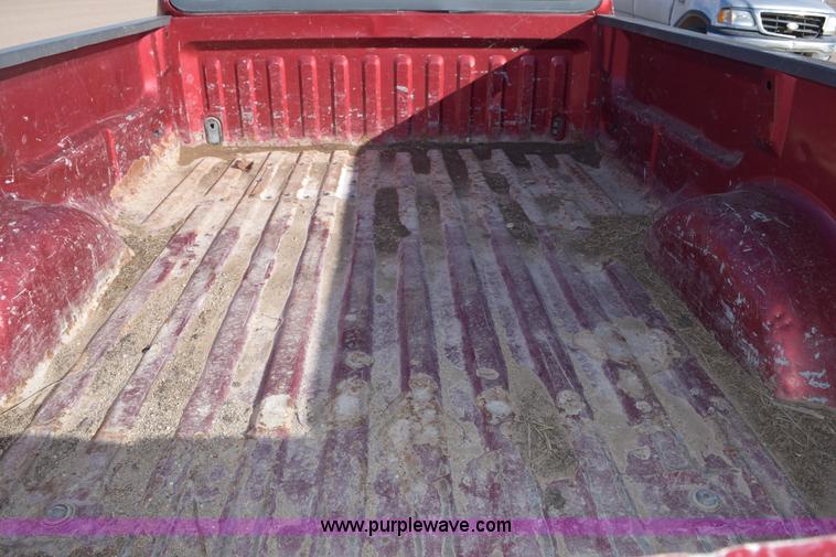 image for item E6197 2002 Ford F150 pickup truck