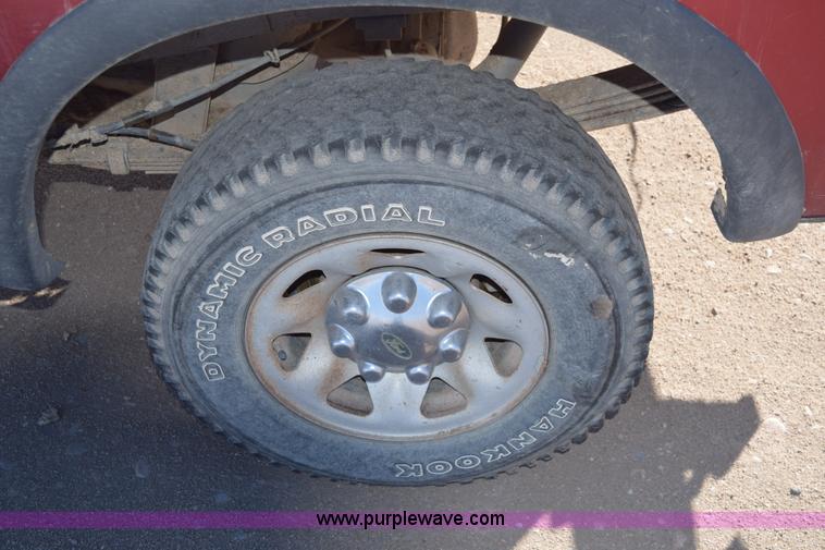 image for item E6197 2002 Ford F150 pickup truck