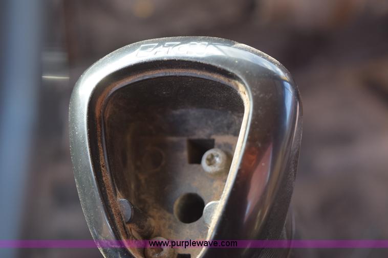 image for item E6198 1986 International Paystar 5000 spreader truck