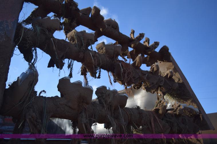 image for item E6198 1986 International Paystar 5000 spreader truck