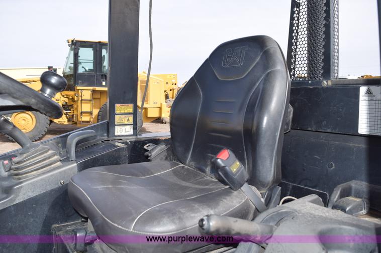 image for item E6199 2006 Caterpillar 904B wheel loader