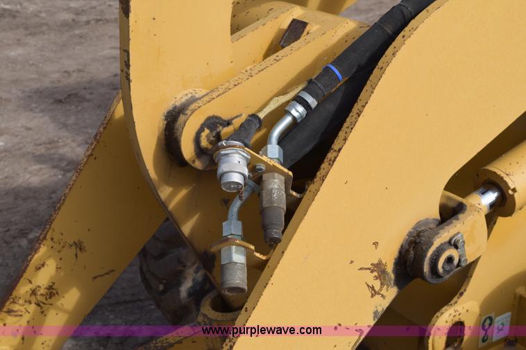image for item E6199 2006 Caterpillar 904B wheel loader
