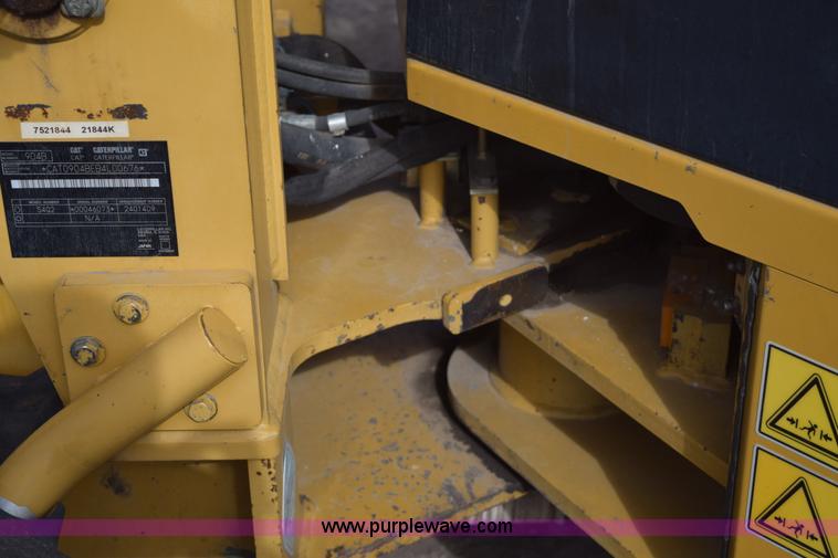 image for item E6199 2006 Caterpillar 904B wheel loader