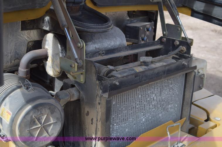 image for item E6199 2006 Caterpillar 904B wheel loader