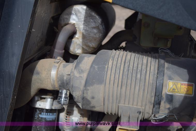 image for item E6199 2006 Caterpillar 904B wheel loader