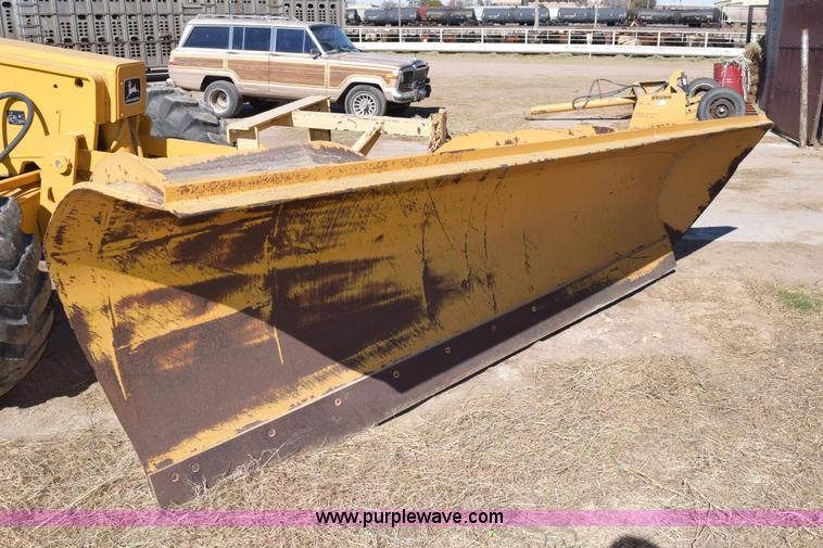 image for item E6201 Henke dozer blade attachment