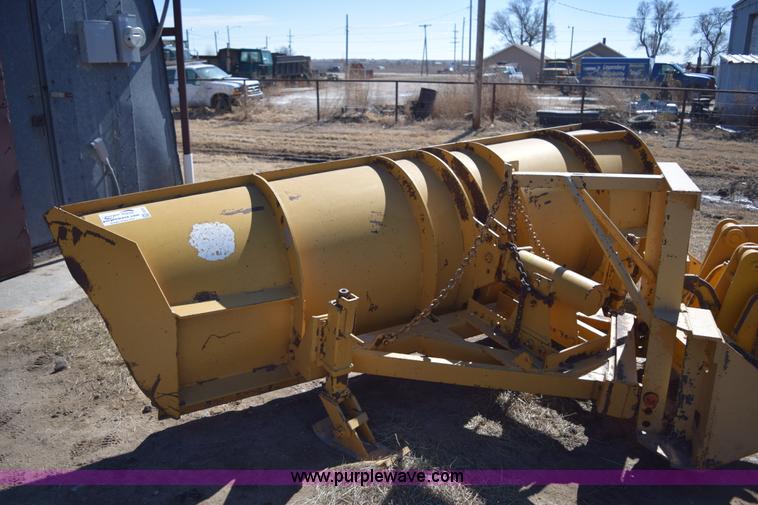 image for item E6201 Henke dozer blade attachment