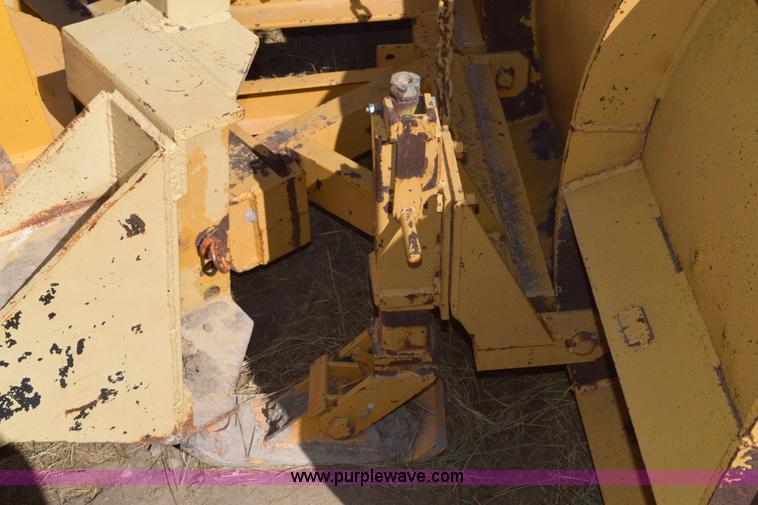image for item E6201 Henke dozer blade attachment