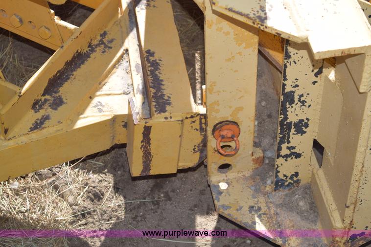 image for item E6201 Henke dozer blade attachment